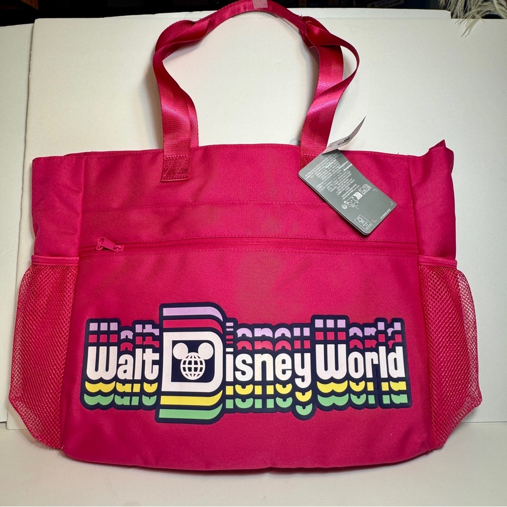NWT. Disney Tote Bag - Walt Disney World Logo - Hot Pink.